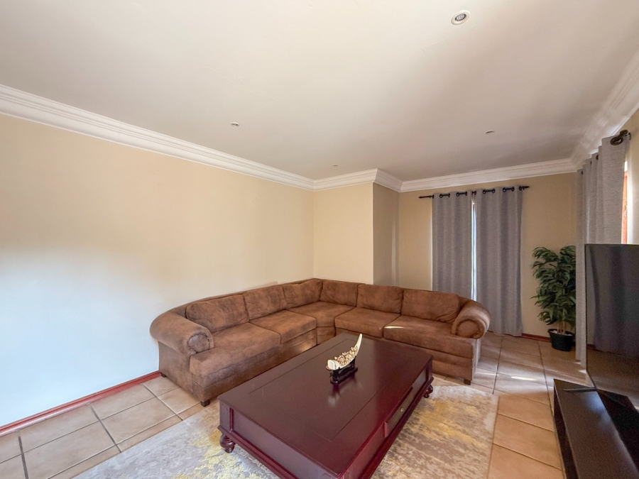 4 Bedroom Property for Sale in Eagles Landing North West